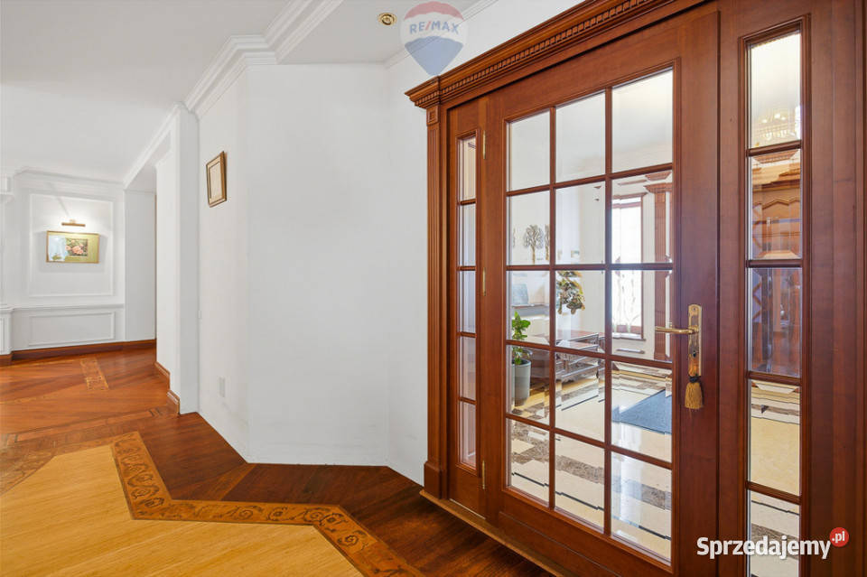 Luksusowa rezydencja z basenem i bacówką 12 ha