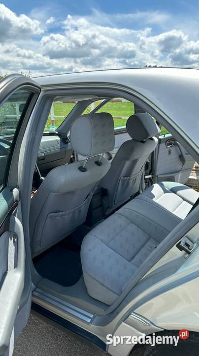 Mercedes stan idealny Sedan / Limuzyna Klasa C świętokrzyskie Ruszcza