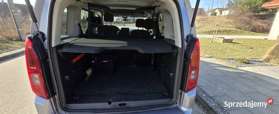 TOYOTA PROACE CITY VERSO DIESEL 130 nawigacja Olecko