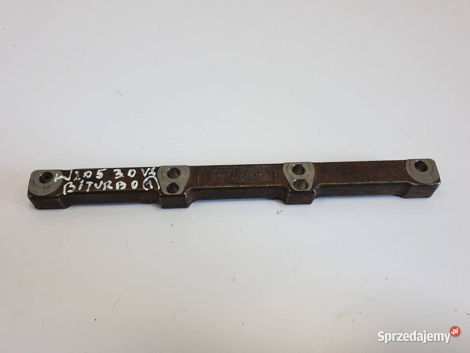 UCHWYT WYDECHU Mercedes W205 30 V6 A2761410142 Pozostałe Chełm