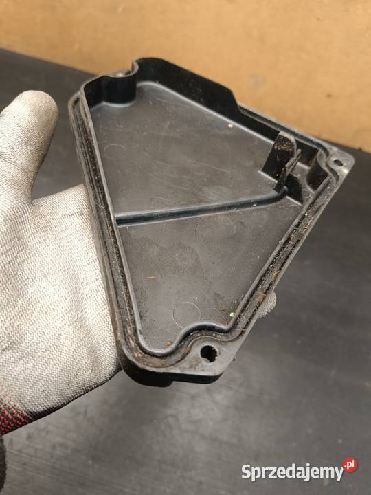 Pokrywa dekiel kapa airboxa puszki filtra Obudowy filtrów Gołaczewy