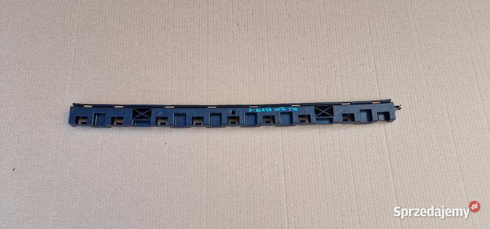 MERCEDES AKLASA W176 ŚLIZG ZDERZAKA TYŁ Karoseria Bieleń sprzedam