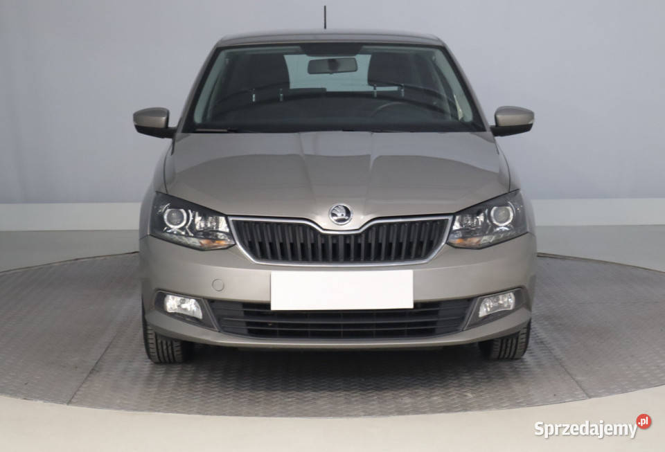 Skoda Fabia 12 TSI beżowy