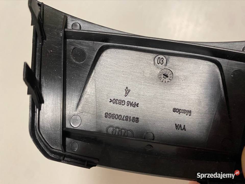 Audi SQ5 Q5 8R FY 0824 zaślepka bagażnika