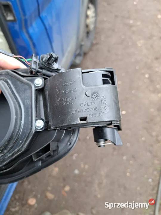 Klapka Ładowania Ford Kuga III LJ6B10C706AC sprzedam