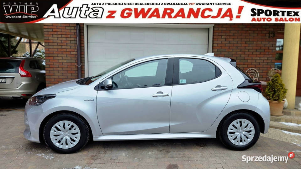 Toyota Yaris 15 Hybrid 116 COMPORT Salon I Aleksandrów Łódzki