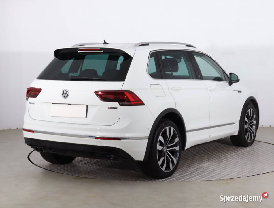 VW Tiguan 20 TSI asystent pasa ruchu Piaseczno