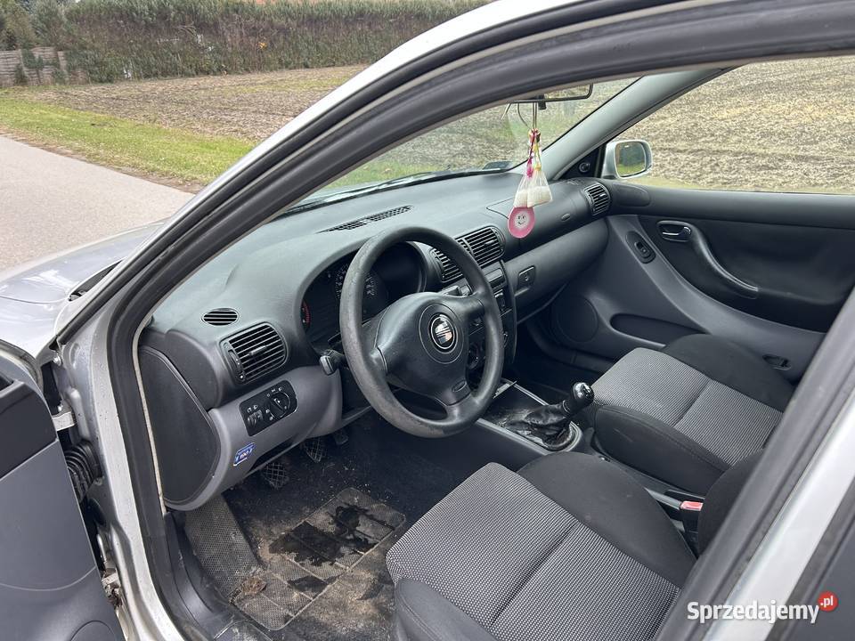 Seat Leon16 105KM Lubartów sprzedam