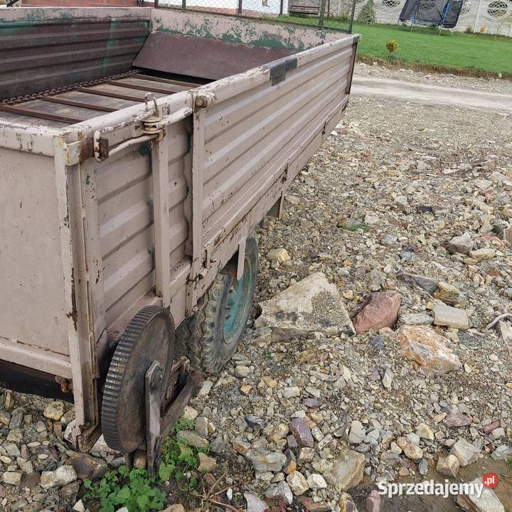 Rozrzutnik obornika przyczepa Rozrzutniki obornika Krajno Drugie