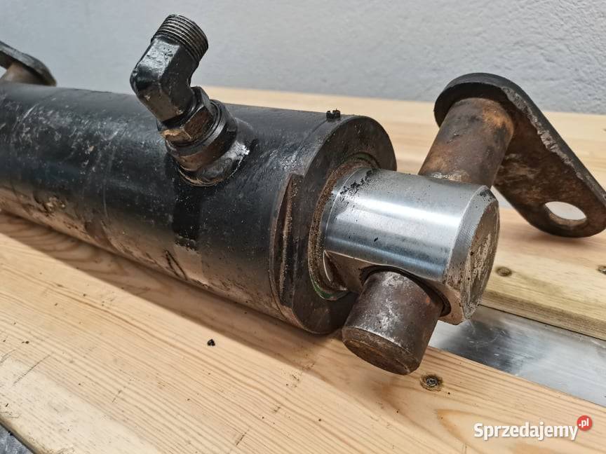 Case MX Magnum Siłowniki ramion Wilkowo