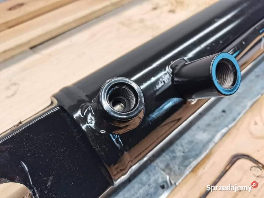 Holland LM 5040 Siłownik poziomowania Wilkowo