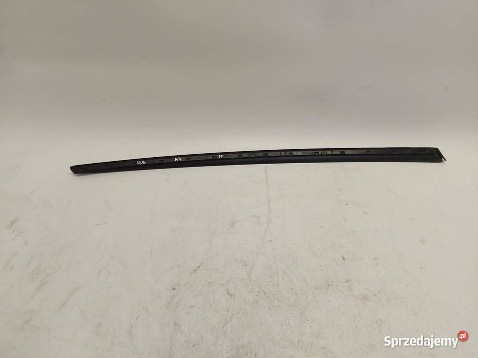 Audi A7 II 4K8 4M0 TFSI LISTWA SZYBY PRAWA