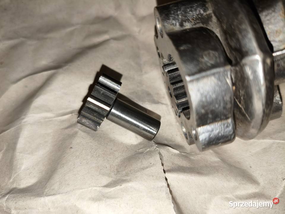 Pompa oleju Ural M61 M62 M63 M66 M67 Pozostałe Leszno sprzedam