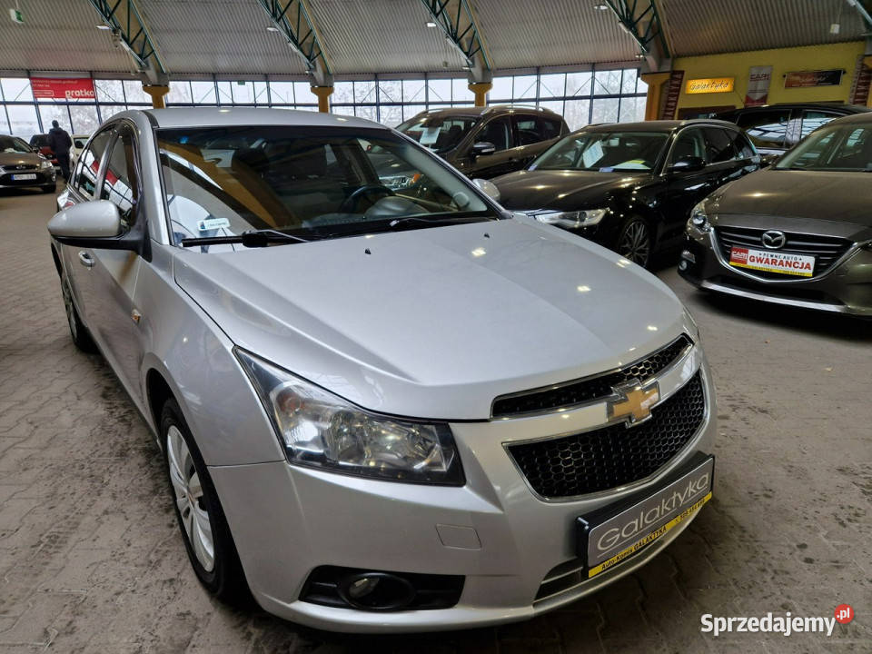 Chevrolet Cruze opis W podanej Roczna Gwarancja klimatyzacja