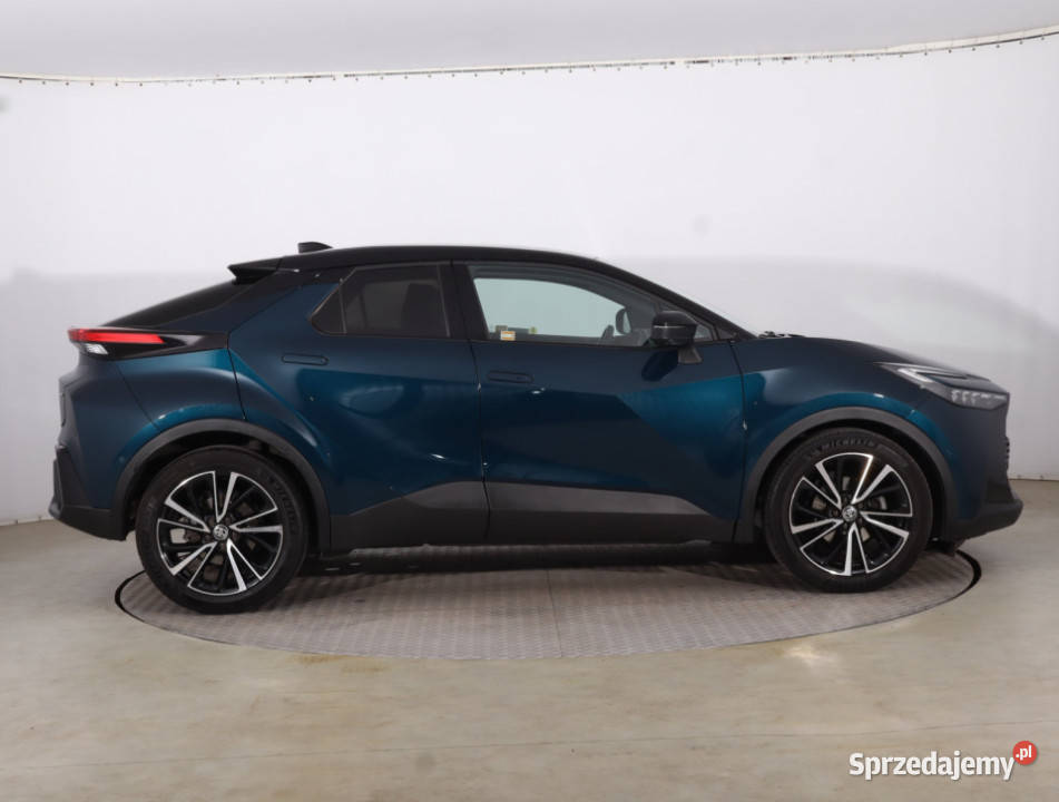 Toyota CHR 18 Hybrid Piaseczno