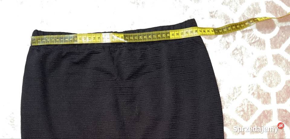 Czarna spódniczka prążkowana wymiary w pasie Grudziądz