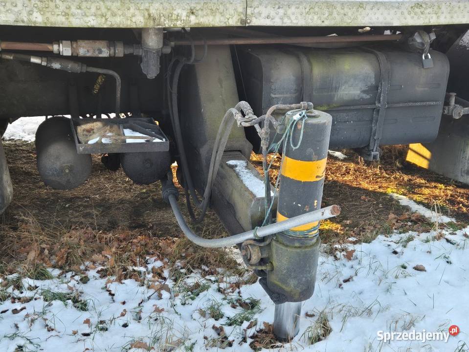 Dźwig Żuraw Samochodowy Rok produkcji 1900 sprzedam