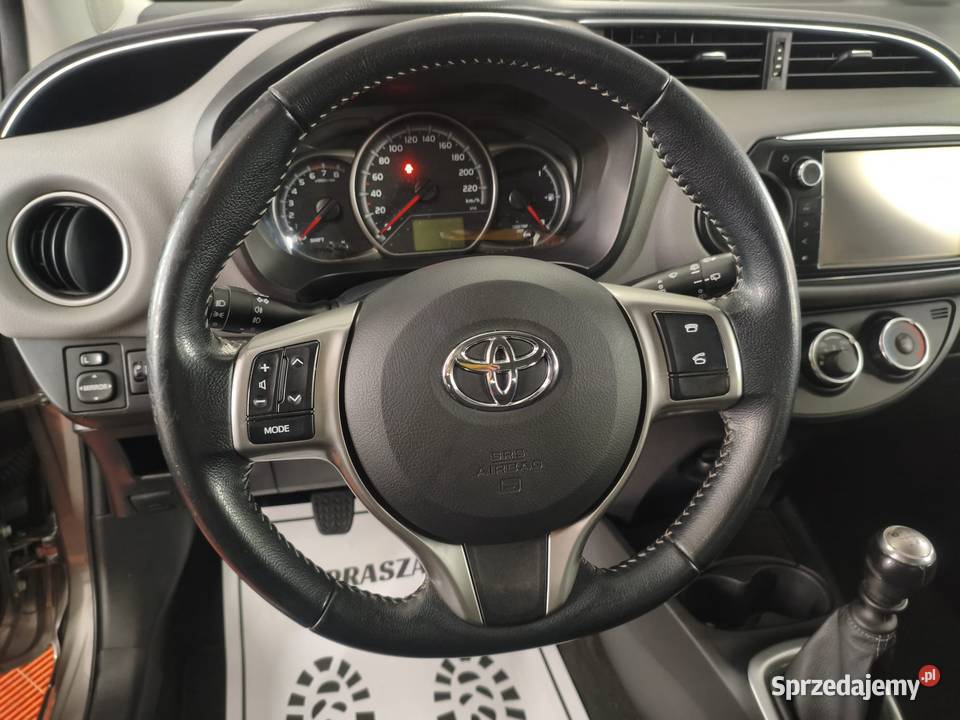 Toyota Yaris 2017 1 właściciel salon Piła