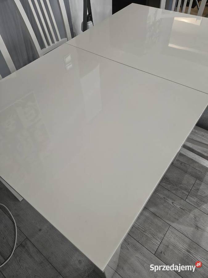 Sprzedam stół z krzesłami Stargard