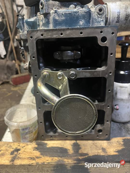 Silnik Kubota 1005 Silnik i osprzęt Duszniki