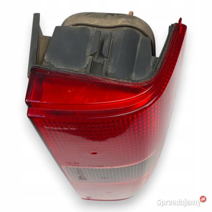 LAMPA PRAWA Volvo V70 I kombi 19962000 tylna Chełm