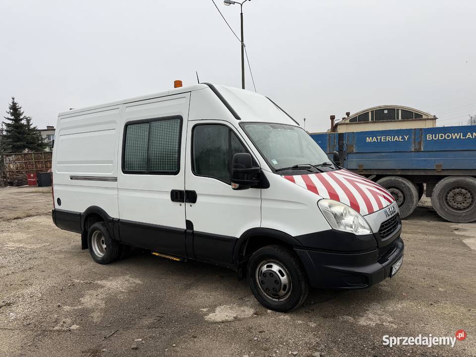 IVECO DAILY I 30 I NISKI PRZEBIEG I NA BLIŹNIAKU Rok produkcji 2012 wielkopolskie Poznań