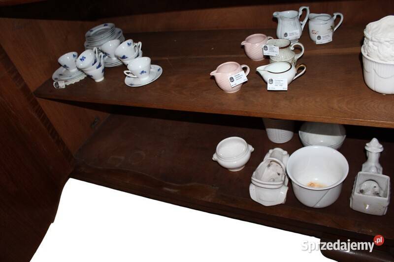 Kredens Art Deco lata 3040 te XX w Szczecin