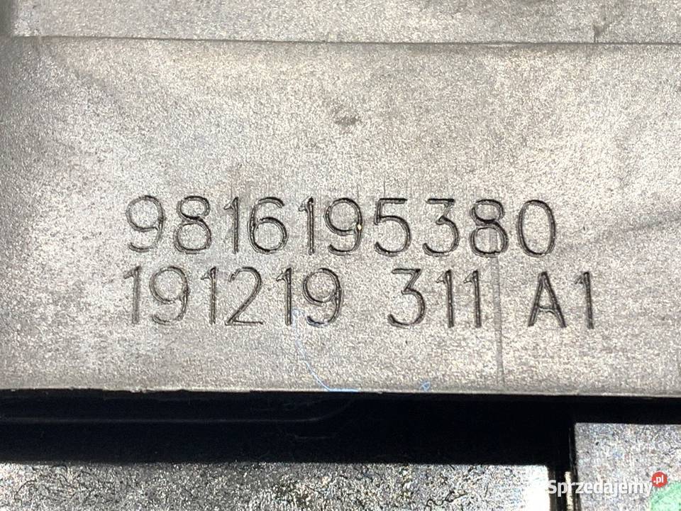 ZAMEK KLAPY TYŁ PEUGEOT 3008 SUV 9816195380