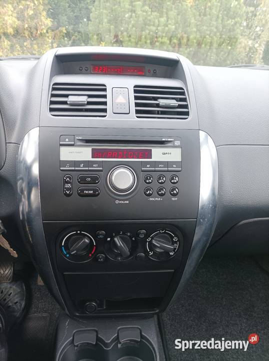 Suzuki Swift SX4 uszkodzony