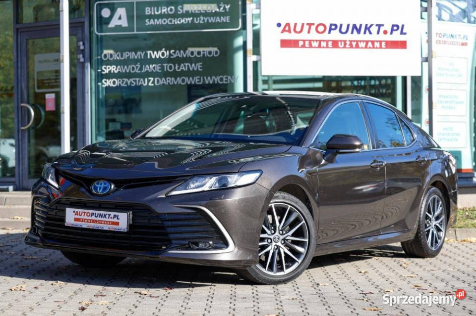 Toyota Camry 2022r Salon Polska FV 23 ASO IWŁ
