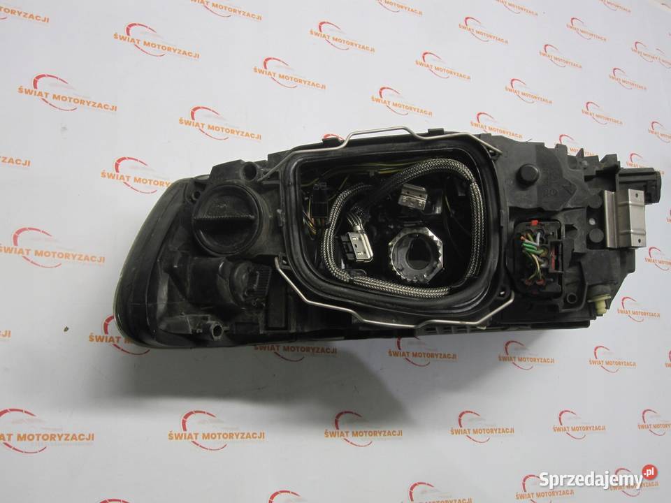 VOLVO V50 lampa prawa przód 31265712 XENON Lampy przednie Kielce sprzedam