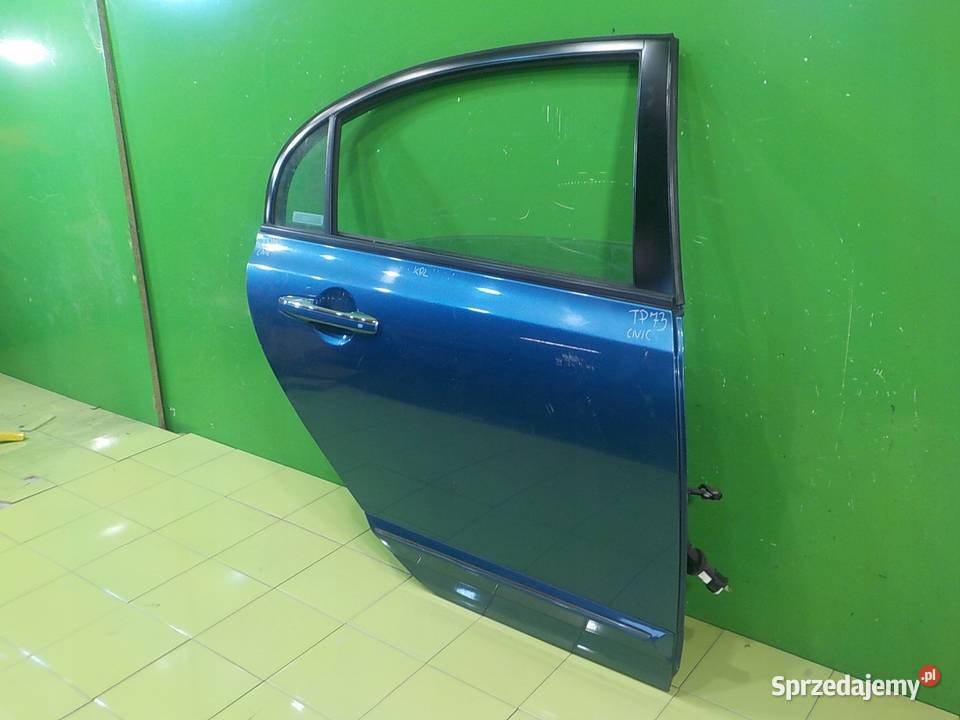 HONDA CIVIC VIII 14 IDSI 07r SEDAN 4D drzwi lewe