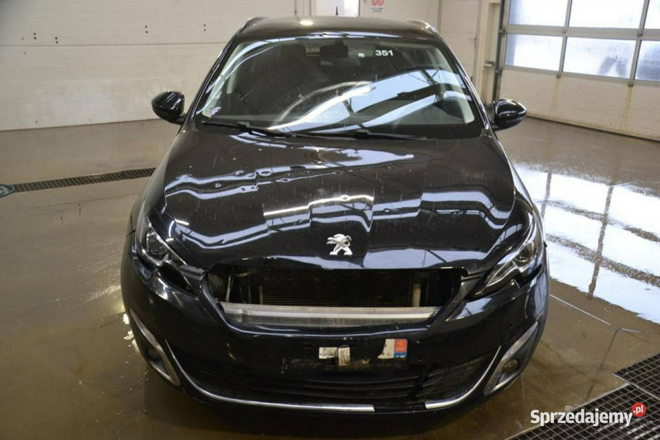 Peugeot 308 GRADOBICIU benzynka 130 tablet ledy Kęty sprzedam