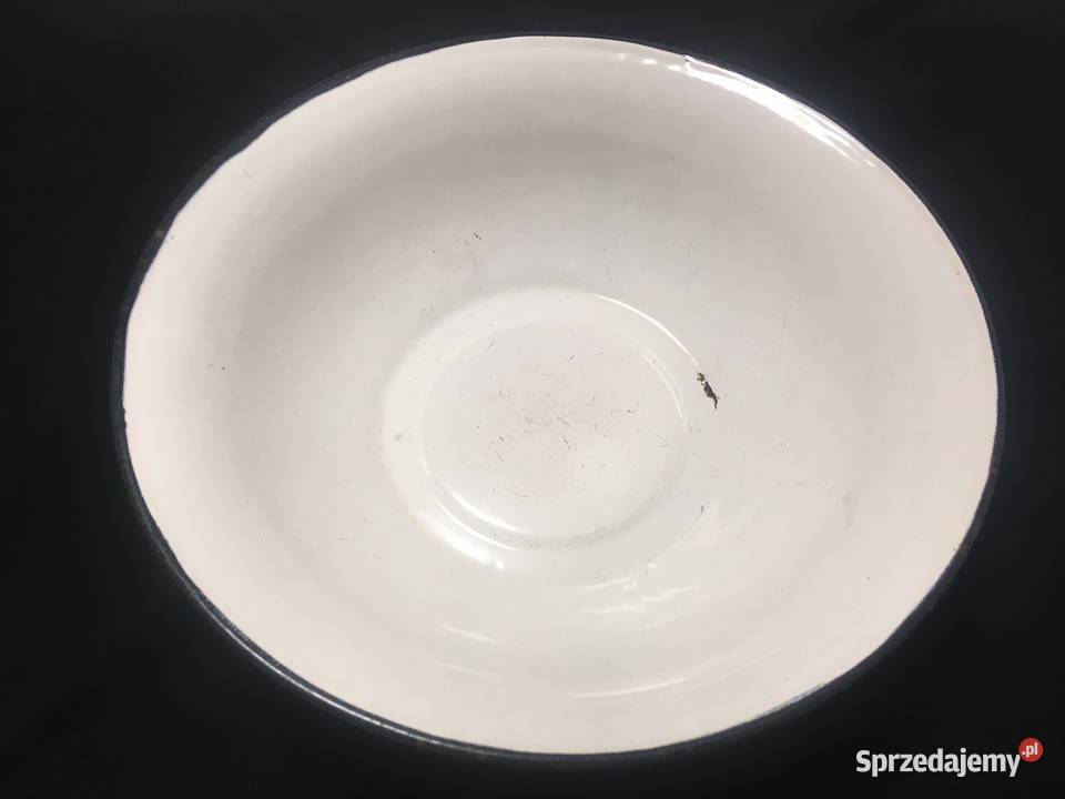 Miska biała metalowa 32 PRL zachodniopomorskie Kołobrzeg