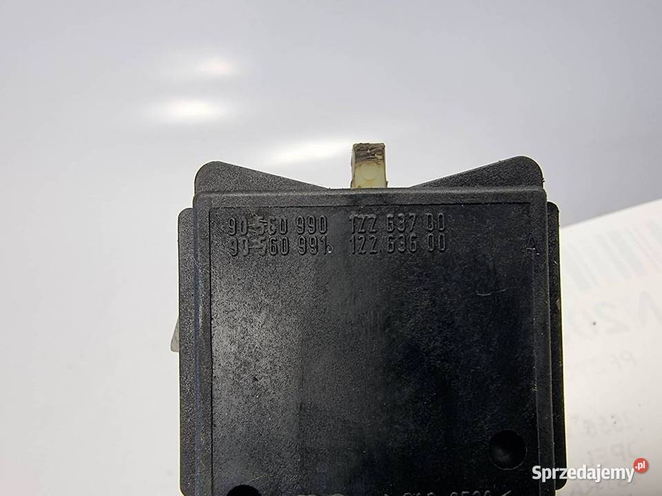 PRZYCISK OPEL ASTRA G 90560990 KIERNKOWSKAZÓW
