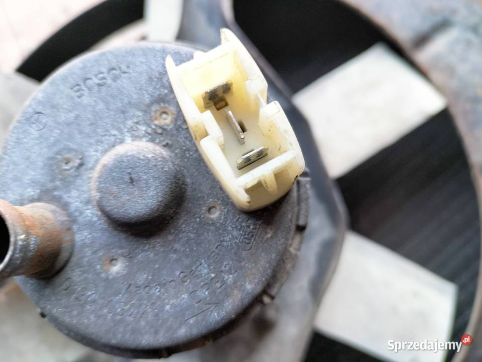 AUDI 80B3 80 B3 16 WĄŻ PRZWÓD CHŁODNICY osobowe Kamień-Kolonia