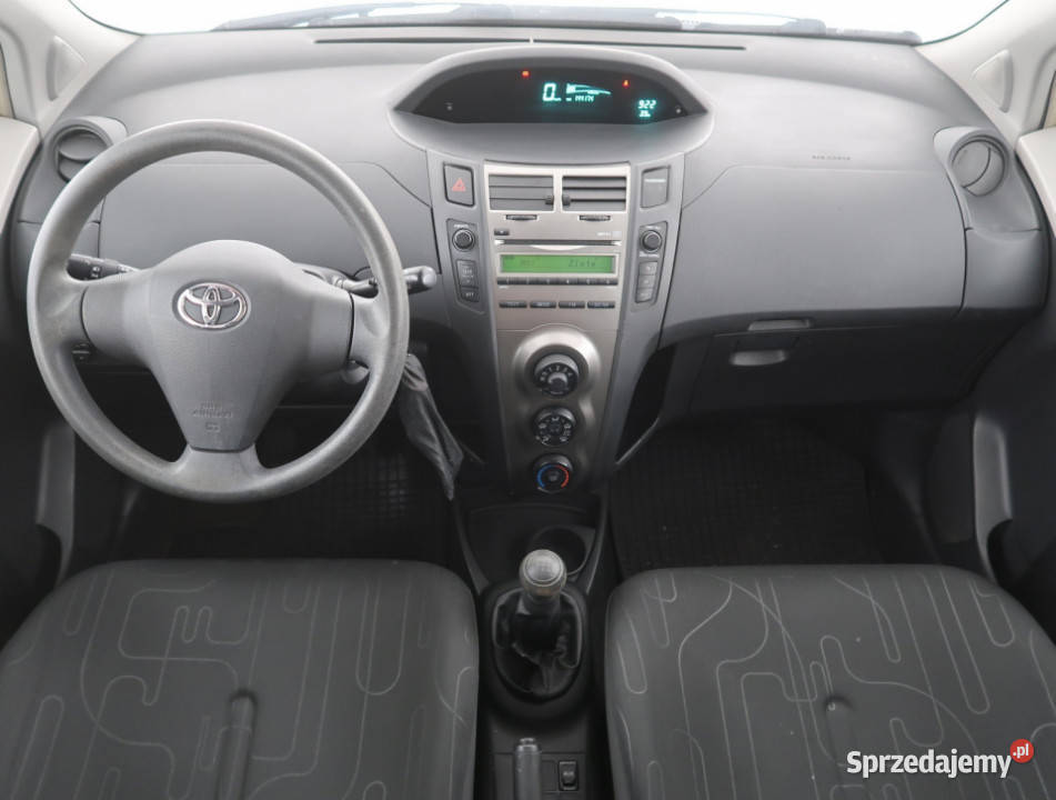 Toyota Yaris 10 VVTi radio Bielany Wrocławskie