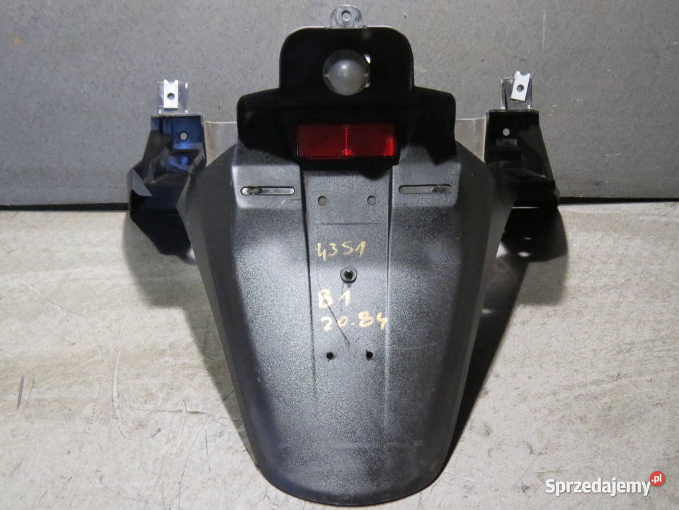SUZUKI BURGMAN 200 125 16 CHLAPACZ BŁOTNIK TYŁ Gdańsk