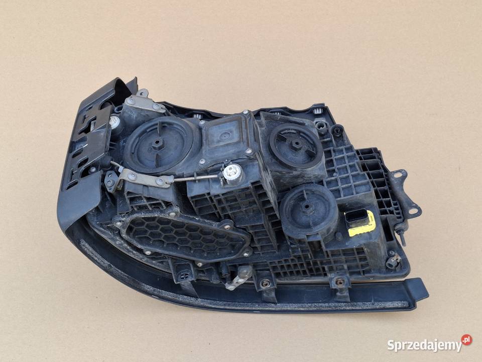 SCANIA R S REFLEKTOR LEWY H7 LAMPA LEWA RAMKA Bieleń sprzedam