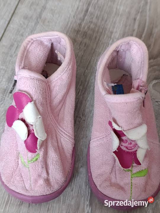 kapcie dziewczęce rozmiar 22 długość wkładki 115 Domowe wielkopolskie