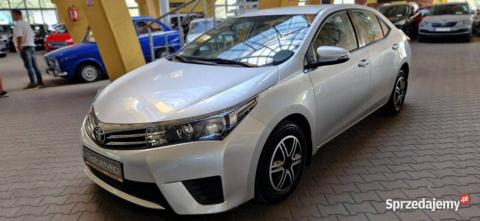 Toyota Corolla opis 1REJ2016 r W podanej roczna Mysłowice sprzedam