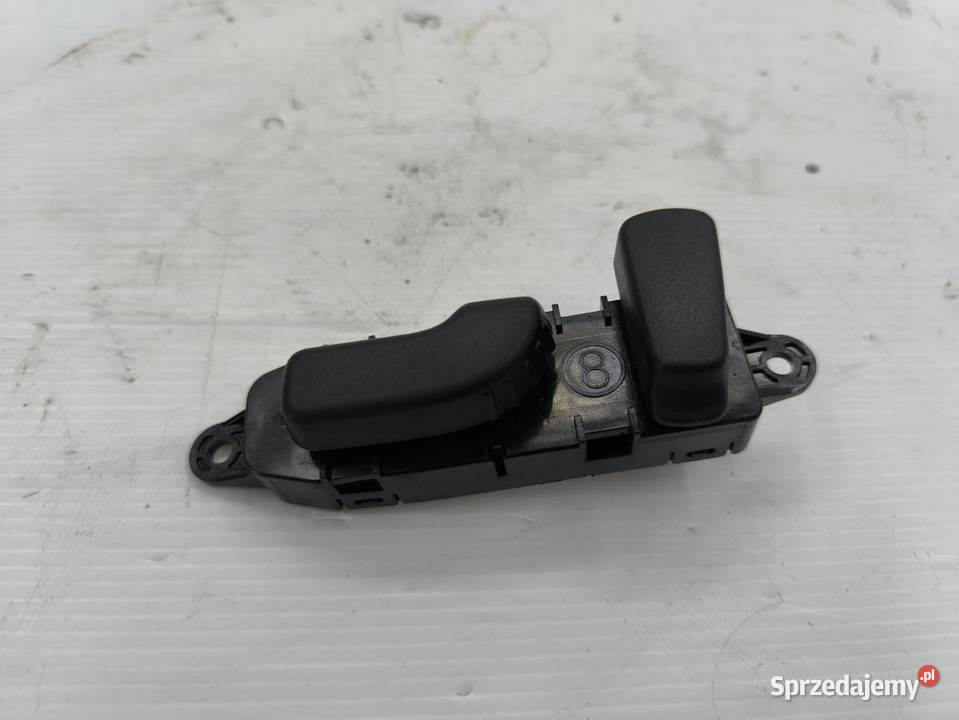 PRZYCISK REGULACJA FOTELA LEWY INFINITY QX70 osobowe