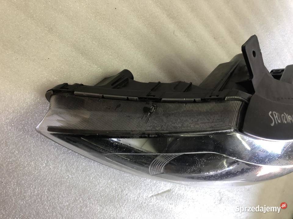 LAMPA LEWY PRZÓD 921013U270 KIA SPORTAGE III ANG sprzedam