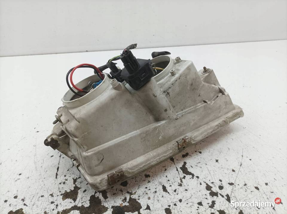 LAMPA PRZÓD LEWA LIFT 30899878 1AG24700201 Volvo