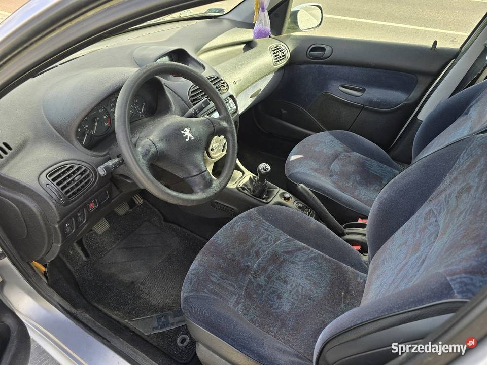 Peugeot 206 16 5D 2001r TANIE SPRAWNE AUTKO srebrny dolnośląskie