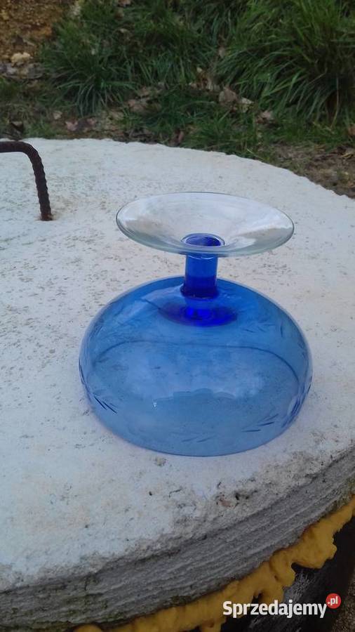 kielich piekne turkusowe cienkie szkło lata 60 Lubań