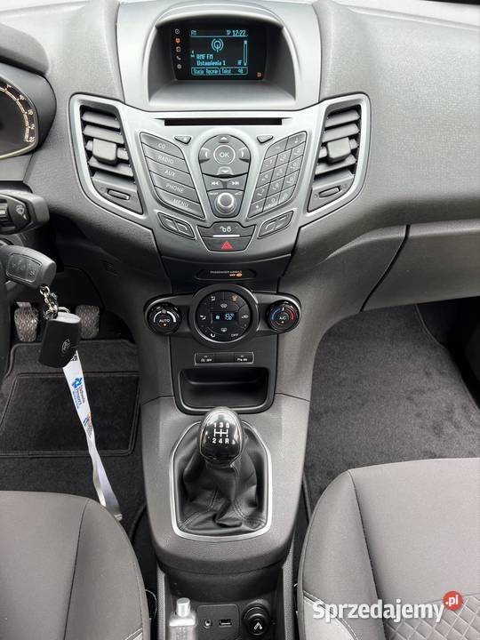 Ford Fiesta 10 benzyna 2015 klima grzana szyba 998cm3 Wieruszów sprzedam
