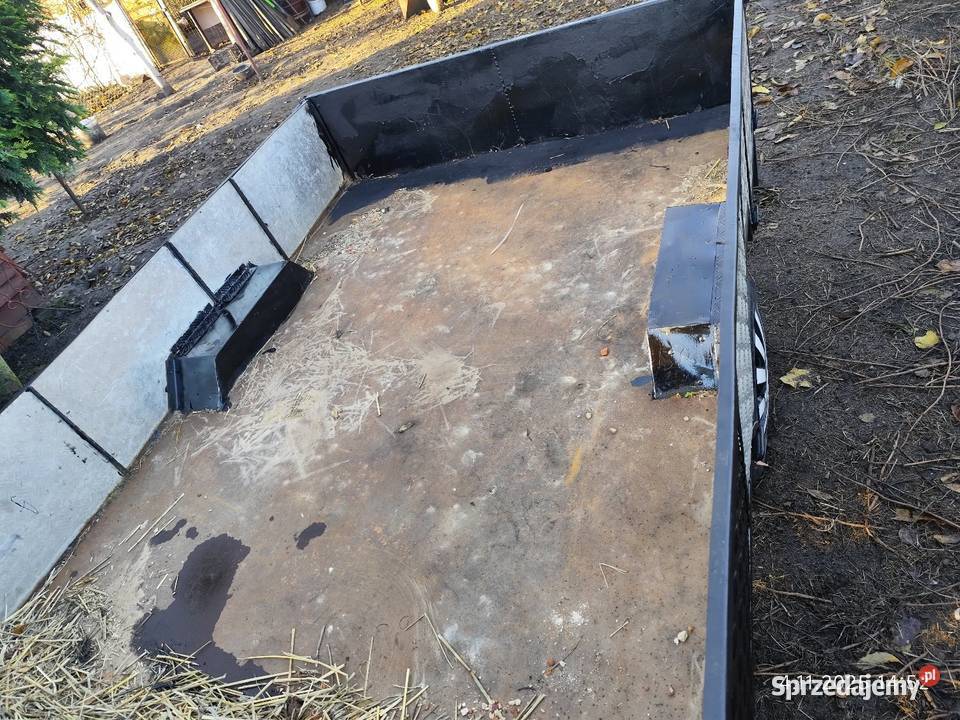 Przyczepka lekka 750dmc na amortyzatorach Wywrotki Staniszcze Wielkie