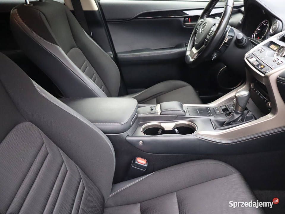 Lexus NX 300t 72625km Katowice