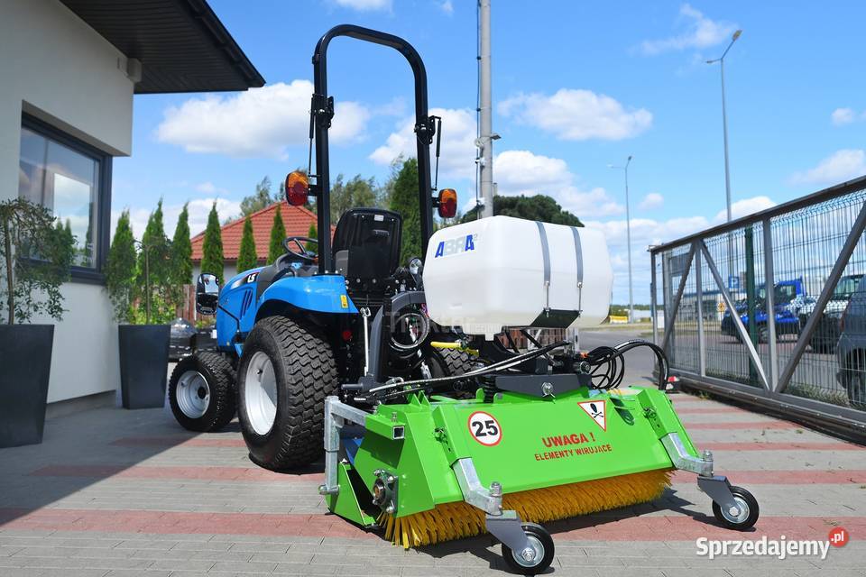 LS Tractor XJ25 MEC 4x4 244 TURF Zamiatarka 120 Napęd 4x4 Tajęcina